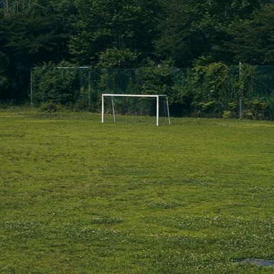 静かなサッカーゴールの写真