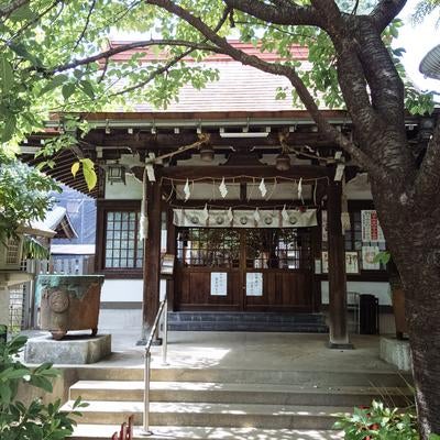 池袋に鎮守する子安稲荷神社の写真