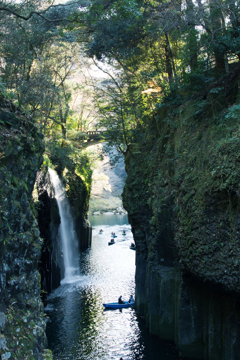 「真名井の滝と御橋（宮崎県高千穂町）」の写真