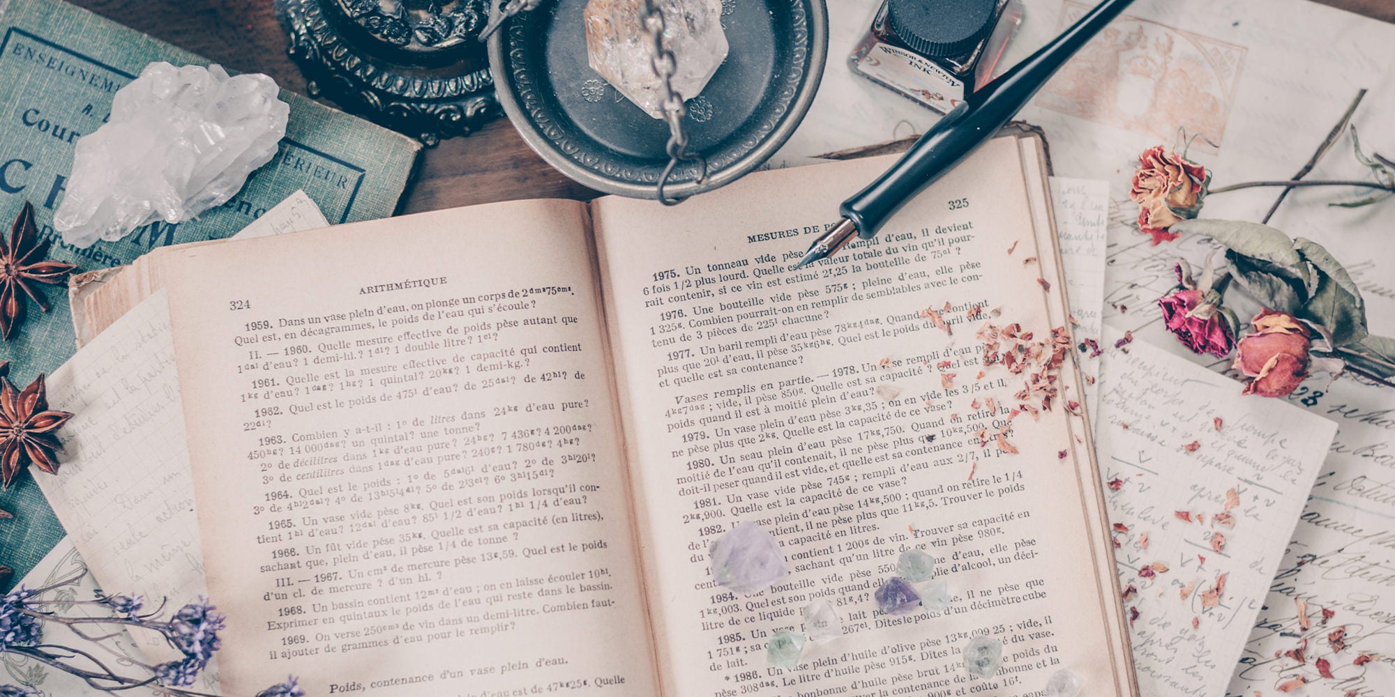 ぱくたそのトップページの背景画像